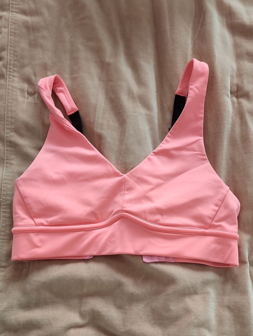 Fabletics Women’s Pink V-Neck Soft Support Sports Bra